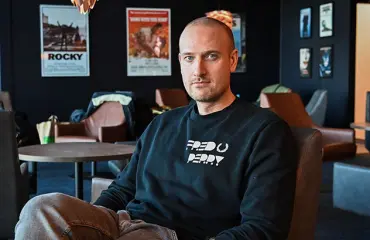 Kirjailija-ohjaaja Max Seeck poltti itsensä loppuun: ”Alkoi pelottaa kaikki”