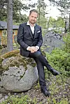 Kyösti on vuoden 2013 tangokuningas. Hänellä on ollut turbulenssia rakkausrintamalla.