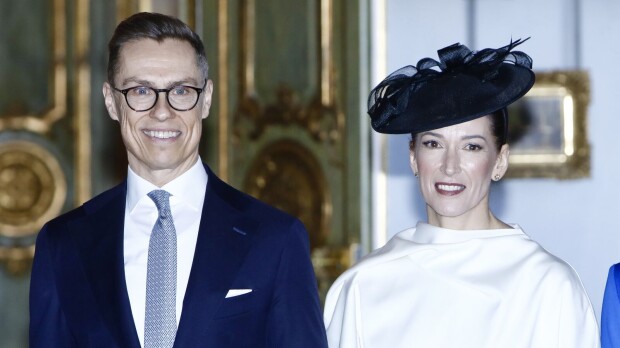 Näin Ruotsissa kirjoitetaan Suzanne Innes-Stubbista ja Alexander Stubbista