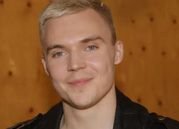 Yllätysuutinen – Elias Kaskinen Temptation Islandilla