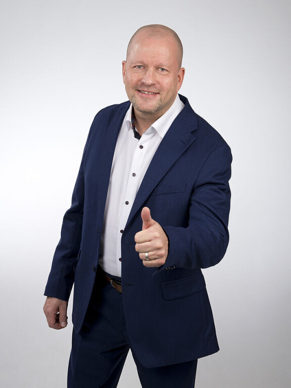 Perussuomalaisten Timo Vornanen on ensimmäisen kauden kansanedustaja.