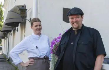 Ville Haapasalo ja Pipsa Hurmerinta ulos Kuppilat kuntoon -ohjelmasta