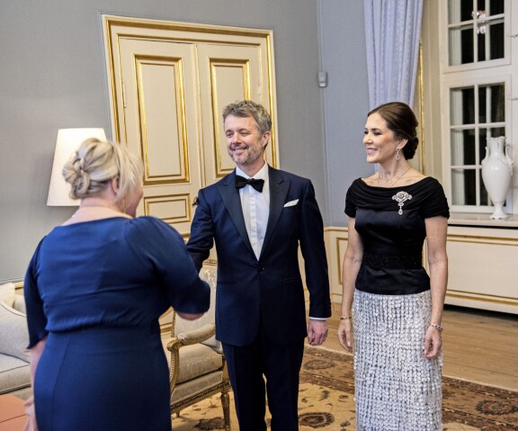 Viikon kuninkaalliset: Amalian uhkaaja karkuteillä