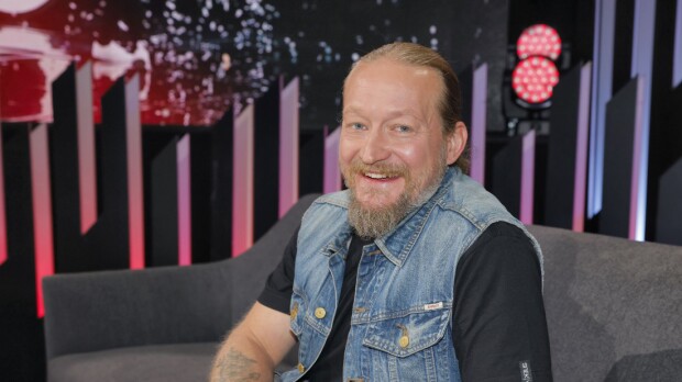 Mikä otsis! Tunnistatko Duudsonien Jarppia teinikuvasta?