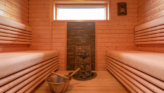 Luottomies-sarjasta tuttu sauna.