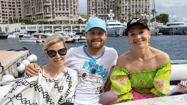 F1-kuski Valtteri Bottas tutustui Tiffany-puolisoonsa ollessaan vielä naimisissa – näin yhteiskuva levisi nettiin Valtteri Bottas