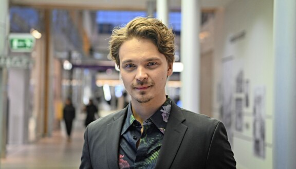 Roope Salminen avautui tv:ssä äitisuhteestaan: ”Ei hirveästi koskaan rakastanut mua”