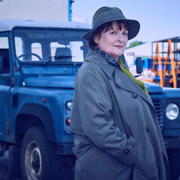 Vera Stanhope tutkii -sarjan ensimmäinen jakso esitettiin vuonna 2011. Vera