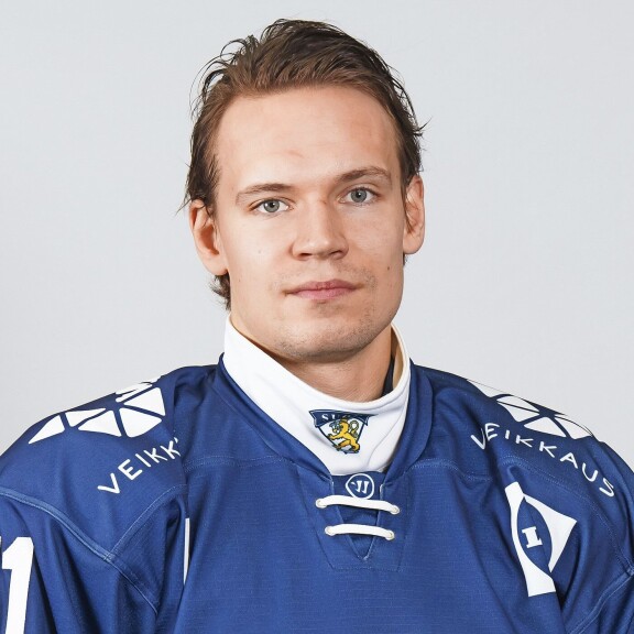 Hattu päästä: Juha Jääskä punnersi itselleen vanhemmalla iällä NHL-sopimuksen.
