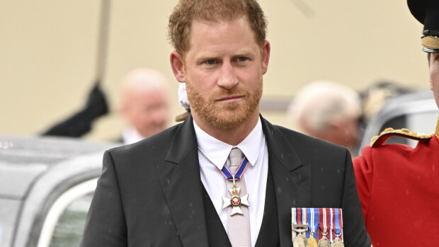 Prinssi Harry saa kylmää kyytiä isältä! Kuninkaalta poikkeuksellisen rajuja päätöksiä