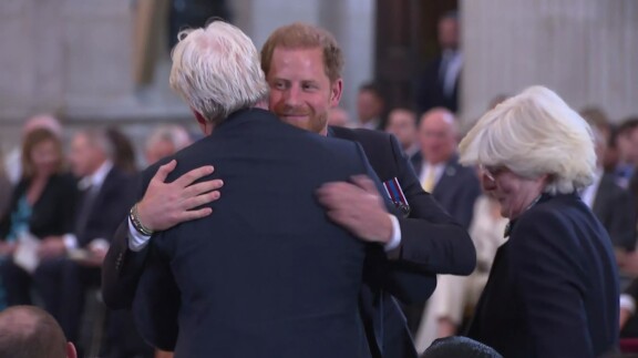 Näin lämmin oli Harryn ja enon kohtaaminen.