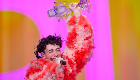 Sveitsi voitti Euroviisut huimalla 591 pisteellä.