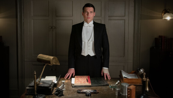 Robert James-Collier palaa juonittelevan Thomas Barrow'n rooliin.