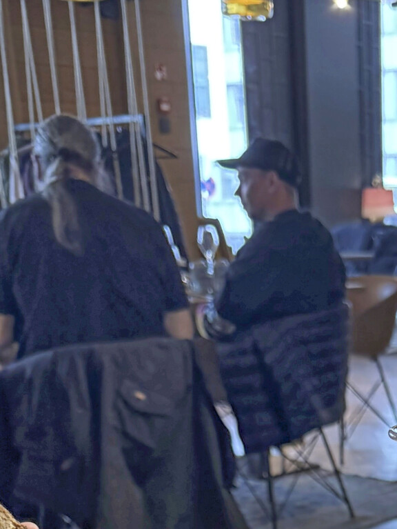 Markus Selin, JP Kukkonen ja Netta-rakas lonkerolounaalla – kuvat