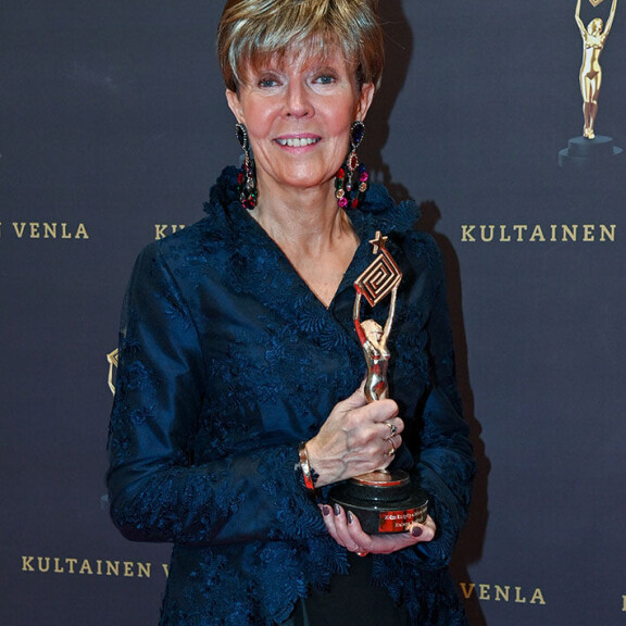 Helena Petäistö työskenteli 35 vuotta MTV Uutisten palveluksessa. Kirjeenvaihtajana hän toimi 25 vuotta. Sisäkuva