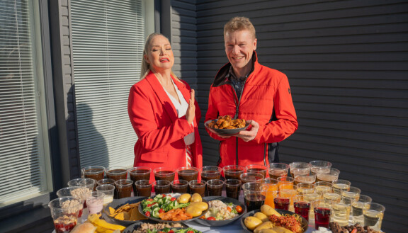 Tonin ruokavalio koostui suurista määristä kahvia, sokeria ja wingsejä. Olet mitä syöt
Toni Nieminen