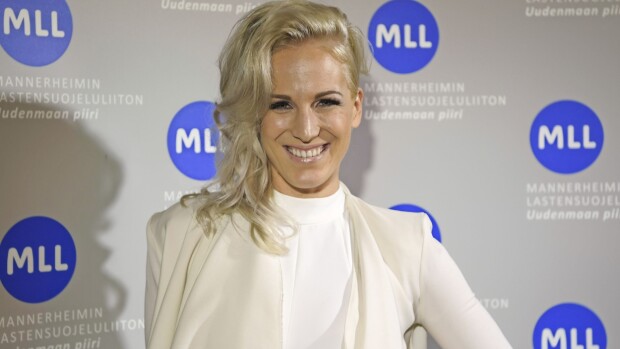 Nanna Karalahti tyrmää otsikot: 'En ole ollenkaan sairas'