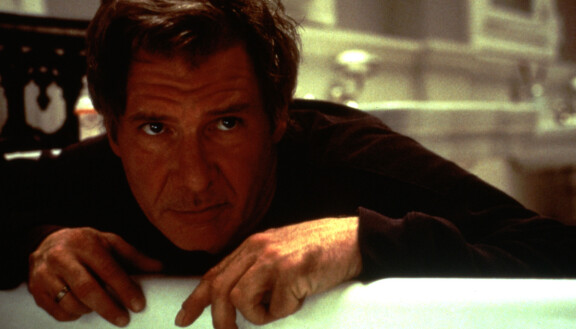 Harrison Ford on tehnyt urallaan kaksi kauhuelokuvaa: Salaisuus pinnan alla (kuvassa) ja televisiokauhuelokuvan The Possessed (1977).