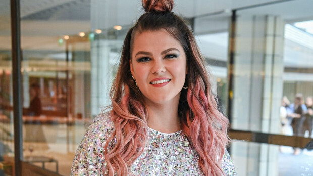 Saara Aalto avautuu terveyshuolistaan: 'Ensin ruokamyrkytys ja nyt tämä...'