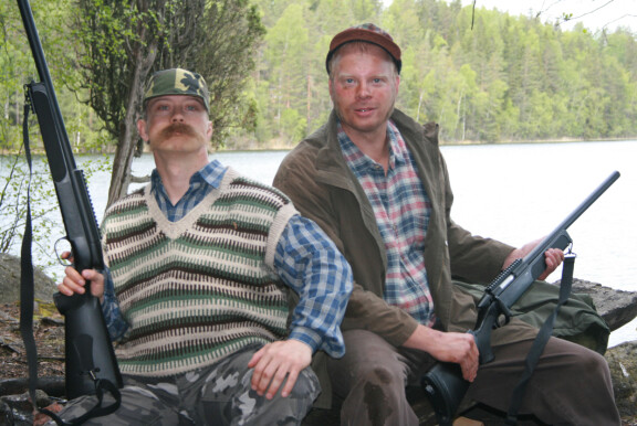Kari Ketosen ja Villen käsikirjoittamaa ja päätähdittämää Ketonen & Myllyrinne -sketsisarjaa esitettiin vuosina 2006 - 2010.