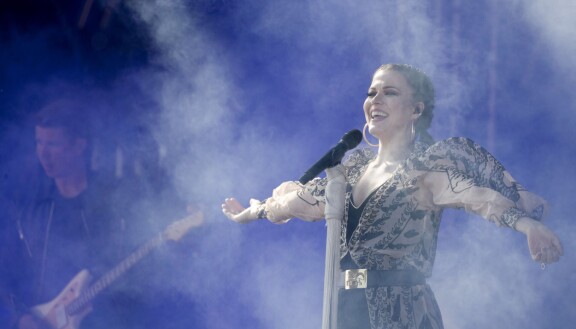 Jenni Vartiainen teki konserttikiertueen vuonna 2018 ennen New Yorkiin muuttoa.