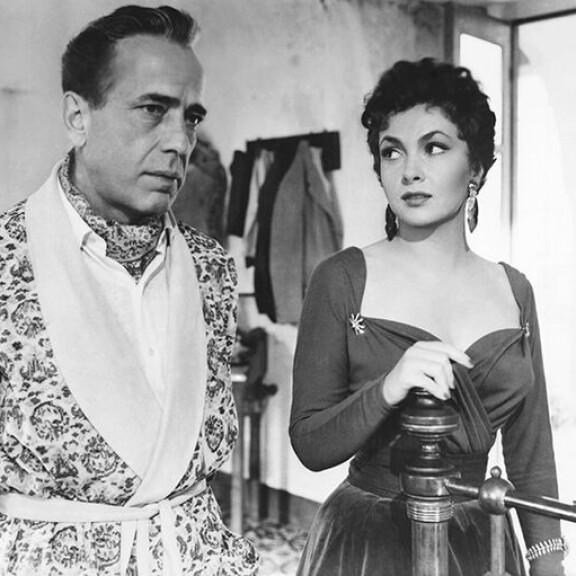 Afrikan aarre oli Lollobrigidan ensimmäinen Hollywood-elokuva. Vastanäyttelijänä oli legendaarinen Humphrey Bogart. Afrikan aarre