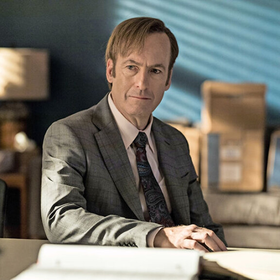 Better Call Saul -rooli toi Bob Odenkirkille Critics' Choice - draamasarjan miespääosapalkinnon. Better Call Saul