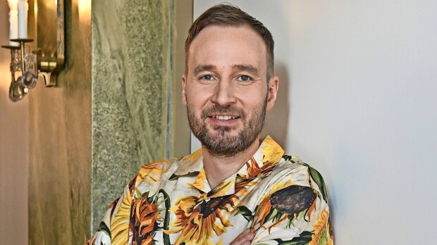 Mitä?! Juuso Mäkilähde väsäsi drinkkejä lentoasemalla – kuva