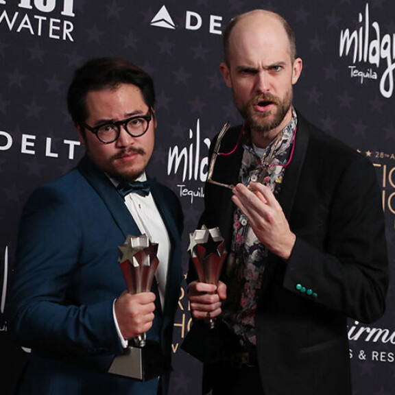 Daniel Kwan ja Daniel Scheinert veivät gaalaillasta kaikkiaan kolme pystiä kotiin. Daniel Kwan ja Daniel Scheinert