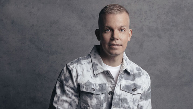 Tällainen ääni saa TVOF-tähtivalmentaja Elastisen penkin kääntymään: 'Ei pidä kuulostaa karaokelta' Pääkuva