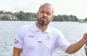 Huh! Tällainen on Jere Karalahden väkevä aamujumppa