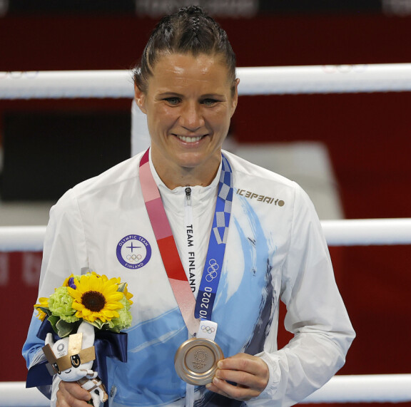 Edelliset suomalaiset olympiamitalistit ovat Tokiosta kesältä 2021, kun Mira Potkonen (kuvassa) voitti nyrkkeilyn olympiapronssia ja Matti Matsson 200 metrin rintatuinnin olympiapronssia.