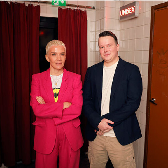Marian kanssa työskentelevä Sami Kieksi on ohjannut ja käsikirjoittanut muun muassa dokumenttisarjat Some Deep Story ja Logged In. a