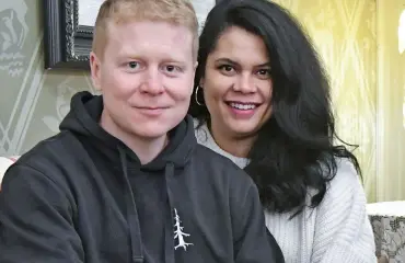 Huh! Sampo Kaulanen julkaisi intiimin kuvan Mintun kanssa: "Survasusta tuli mieleen..."