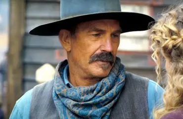 Kevin Costner tasapainottelee kahden western-saagan välillä – ”En ole koskaan ollut yhtä kovassa paineessa”