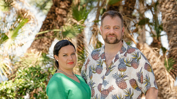 TIS-Nina järkyttyy shokkivideosta iltanuotiolla - 'Sydämeni pysähtyy' Temptation Island Suomi Nina ja johan