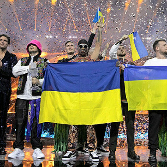 Väkivaltaa, pettämistä, rakkautta ja repiviä riitoja – nämä tapahtumat kohauttivat tv:ssä vuonna 2022 euroviisut