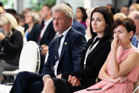 Sean ja häntä pariskymmentä vuotta nuorempi Olga ovat seurustelleet ainakin vuoden.