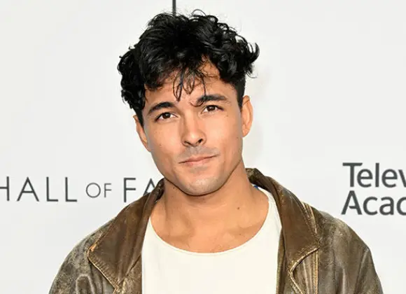 Niko Terho sai ison roolin Greyn anatomia -hittisarjasta – tällainen on puoliksi suomalaisen komistuksen tausta