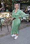 Kansallisteatterin Kristiina Halttu esittää ensikertaa miesroolin syksyn Angels in America -näytelmässä. Kesäfiilis haettiin kollegojen kanssa Kreikasta.