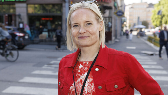 Riikka Purra tapasi ihmisiä ja mediaa vielä virallisen työpäivän jälkeen lauantaina.