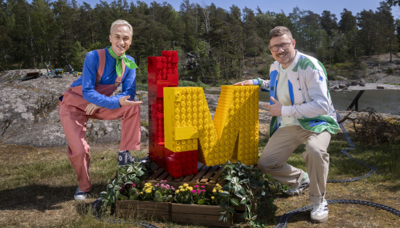 LEGO Masters Suomen juontajana toimii Christoffer Strandberg ja päätuomarina Esa Nousiainen.
