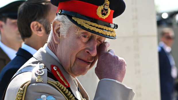 Kuningas Charles otti salaa yhteyttä prinssi Harryn lapsiin