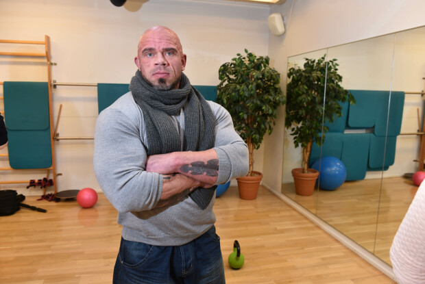 Oho! Bull Mentulan muodonmuutos hämmentää