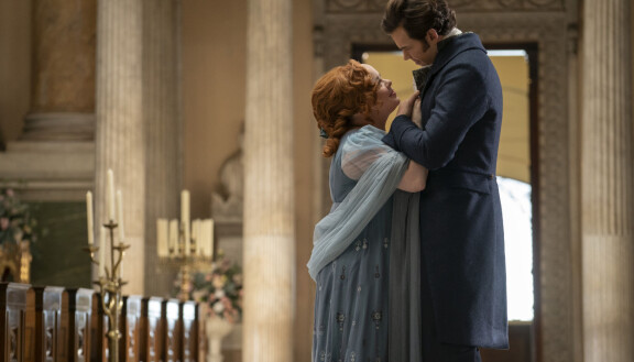 Penelope Featheringtonin (Nicola Coughlan) ja Colin Bridgertonin (Luke Newton) suhde oli salaisuuksia täynnä.
