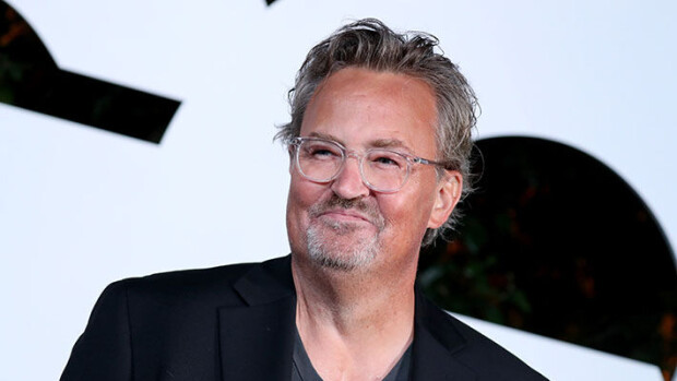 Tästä syystä Matthew Perry ei voi enää katsoa Frendejä: 'juomista, opiaatteja, kokaiinia' Pääkuva