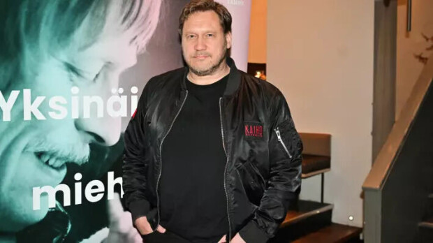Samuli Edelmannin yllättävä saunaseuralainen paljastui - kuvat!