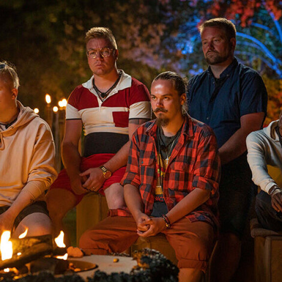 Arttu on epävarma parisuhteensa tulevaisuudesta. Temptation island suomi