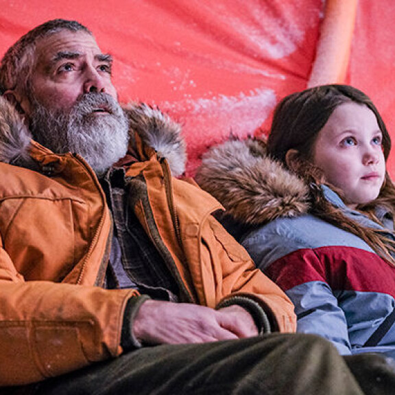 George Clooneyn synkkää tieteisdraamaa ei nähty koskaan teattereissa – maailmanlopusta kertova The Midnight Sky löytyy vain Netflixistä The Midnight Sky
