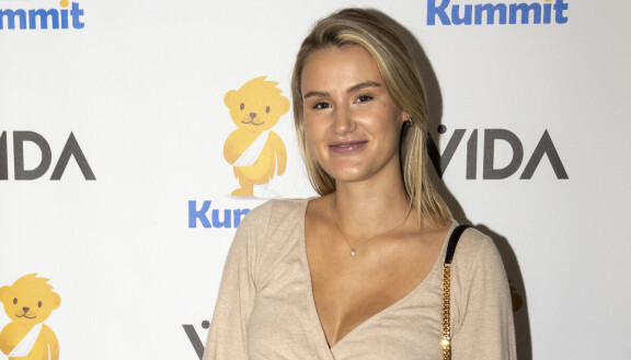 Beata on myös missifinalisti ja menestynyt taitoluistelija sekä taitoluistelun opettaja.